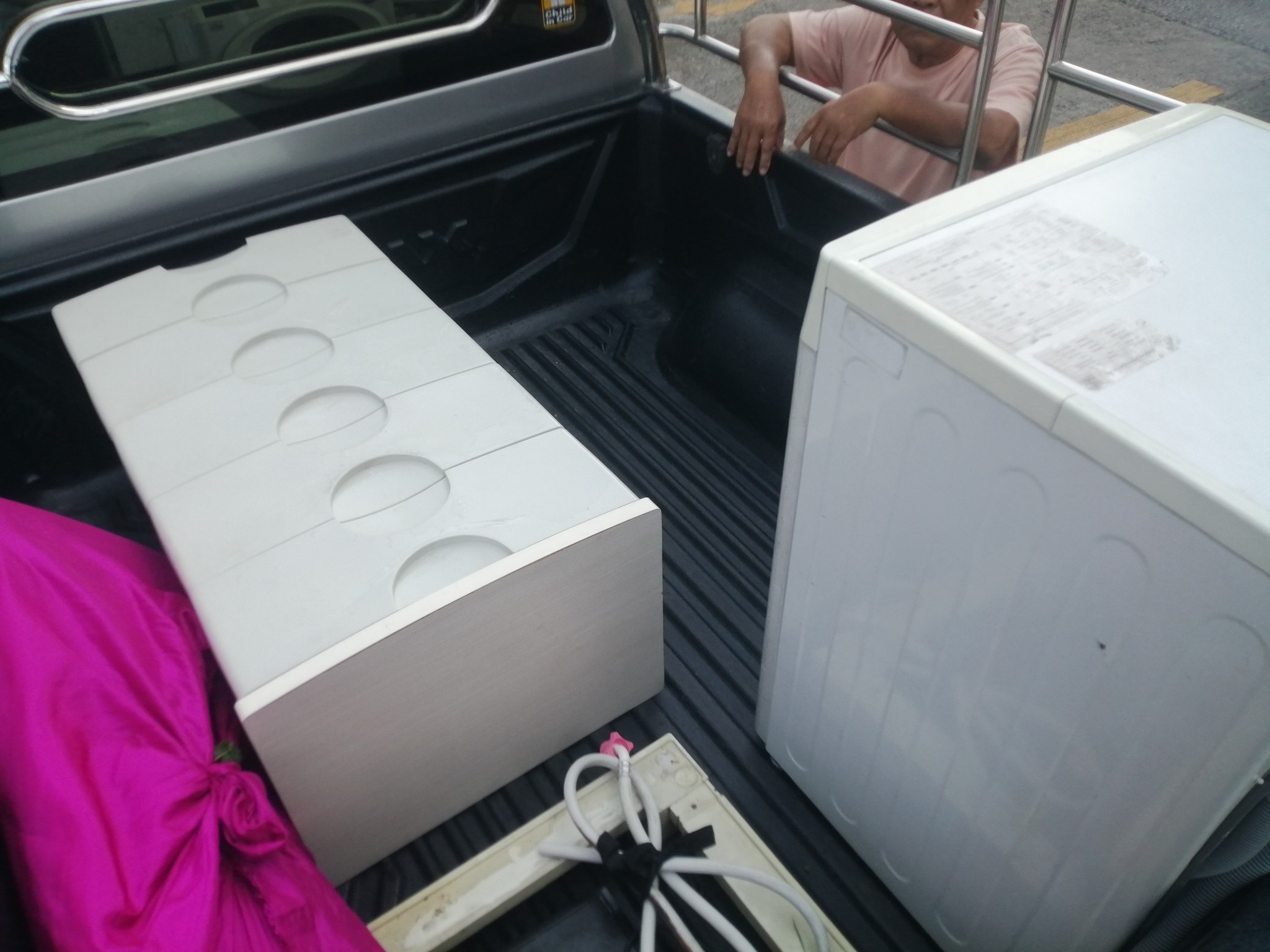 581123364_778500235204687_3453546572496678683_n