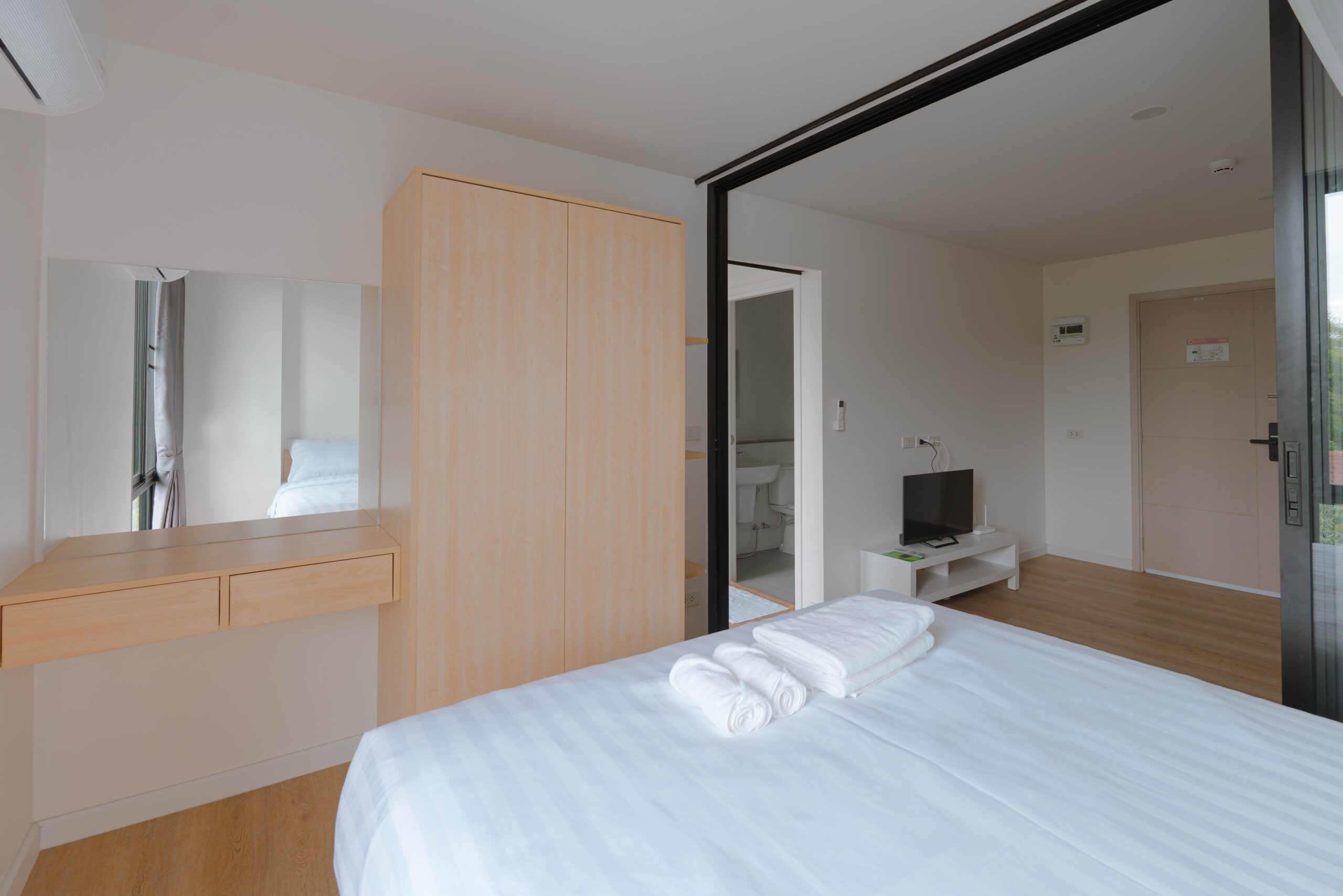 DSC07728-Enhanced-NR - Teerapat Chinkangsadarn